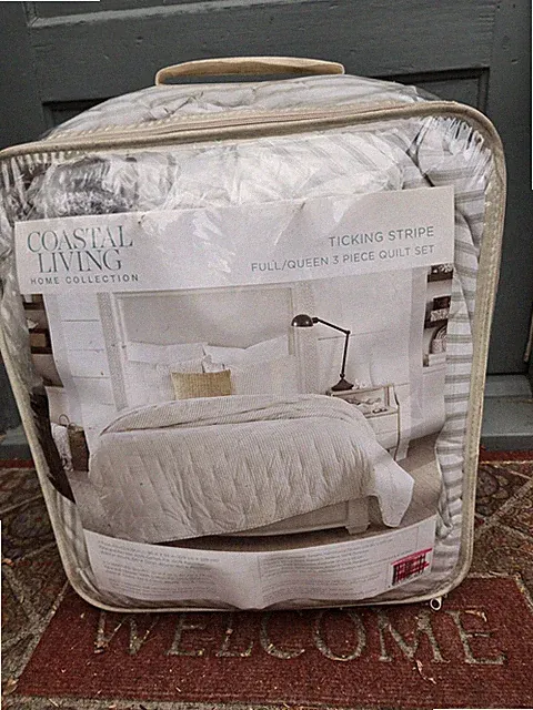 Coastal Living Quilt & 2 Shams Full/Queen 90" x 88" Ticking Stripe 3 pc set