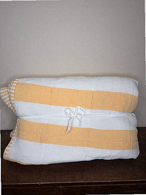 GREENROW REVERSIBLE COTTON STRIPE QUILT - Yellow - Twin